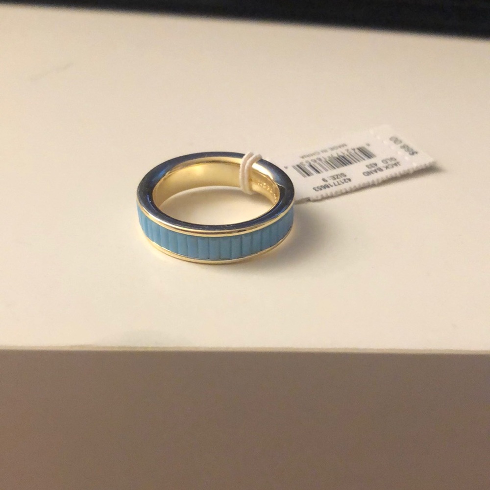 Brand new Kendra Scott ring